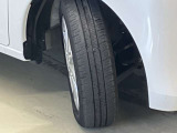 タイヤの残量は約3ミリほどです。ひびあり