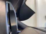 【ルームミラー一体型ETC】BMWといえばルームミラー一体型のETC。ドライバーから差し込めるかたちになっておりますので、差し忘れの際も慌てずにご利用いただけます。