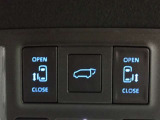 両側パワースライドドア装備!運転席からワンタッチで自由にスライドドアを開閉。後部座席の乗り降りもラクチンで半ドアになる心配もありません♪