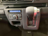 納車前にはプロのメカニックが、各部の点検を行います。ディーラーにしか出来ない品質、そしてサービスできっと満足していただけると思います!