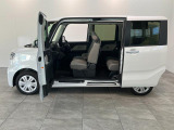 お客様にぴったりなおクルマをお選びいただけますように様々な展示車をご用意致しております!ダイハツの軽自動車だけではなく、他メーカー車やコンパクトカー・ミニバンなども数多く取り揃えております!