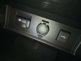 シガーソケット用の充電器が使用可能です!