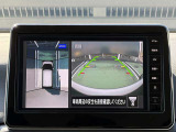 全周囲モニター付いています。駐車時の不安を和らげます。