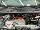電気自動車のメンテナンスは日産にお任せください。電気自動車を知り尽くしたプロが最新の機器を使ってお車の点検・整備を実施します。エンジンオイルなどがないので、メンテナンス費用が安いのも魅力的です。