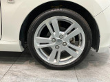 品質へのこだわり!専門のカークリーニング業者さんに依頼をして徹底的に内装・外装をキレイにしてもらっております。外装は磨きもしてもらっていますのでピカピカですね☆
