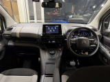 プジョー/シトロエンの正規ディーラーですので納車前の整備、点検はもちろんの事、保証も充実しております。