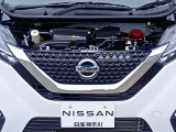 ◎ご購入いただきましたお車は弊社整備工場にて納車前点検整備として法定12ヶ月点検(車検整備付き販売車は車検整備)を実施。エンジンオイル・エレメント交換を行い※、ご納車いたします(※除く電気自動車)。