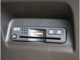 当社の車両は、オークションなどで高評価のお車を厳選して仕入れています。第三者鑑定やオークション評価4点以上にこだわっており、内外装共に状態の良いお車です。是非ご覧になってください。