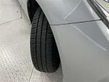 タイヤサイズは185/60R15!残り溝は7ミリ程度です!