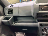 納車前にはプロのメカニックが、各部の点検を行います。ディーラーにしか出来ない品質、そしてサービスできっと満足していただけると思います!