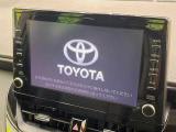 【メーカー純正ナビ】インテリアに溶け込むスタイリッシュな「専用設計」メーカーナビを装備♪視認性や操作性など基本性能にも優れ、より上質なカーライフをお楽しみいただけます。