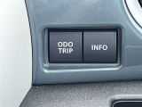 ODO/TRIPスイッチ、INFOスイッチ。