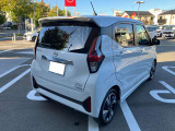 プライバシーガラスなので、中の荷物やプライバシーも保たれます。