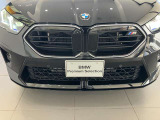 BMWはダウンフォースにより、車両を安定させるため、車の底は平らな造りとなっております。BMWの走行性能に対するこだわりはこういったところにも御座います。