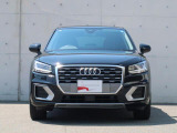 一目でAudiだと分かる特色を持つフロントマスク。