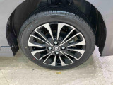 自動車保険もおまかせ下さい!保険資格をもったスタッフがお客様のニーズにあったプランをご提案させていただきます。
