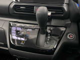 オートエアコンで快適な車内温度を演出してくれます!