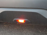 リヤフォグランプ付き。視界不良時に後続車への自車の存在を知らせます。
