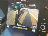 【サイド&バックカメラ】停車・駐車時に死角になりがちな運転席から見えづらいサイドとリアの障害物を確認できます!雨天時や夜間などは特に活躍してくれるアイテムです。