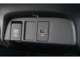 スマートフォンなどの音楽再生が可能なUSB接続ジャック装備車両です♪♪♪