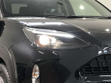 LEDヘッドライトです。デザイン性がよくとても明るいので、夜間の走行や悪天候でも安心です。しかも長寿命!