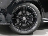 ナイトエディション専用のブラックAMG23インチAWになります