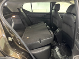 2列目を倒していただくと長さのあるお荷物も積みこめます!