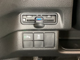 Hondaセンシング用の、VSA(ABS+TCS+横滑り抑制)解除スイッチなどはハンドルの左側に装備しています。その上にETCがついています。高速道路の料金所の通過も楽々です。