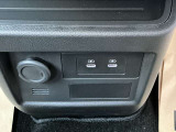 充電ポートがついています。