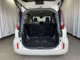 広々としたラゲージスペースを備えています。大きなものや長さのある荷物もしっかりと積み込めます。
