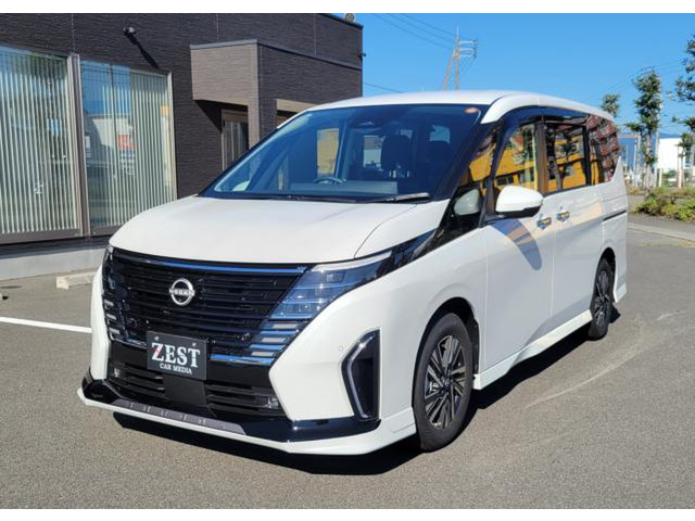 セレナ 1.2 e-POWER ハイウェイスターV 