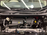 エンジンルームもクリーニング済みできれいですよ。日産の整備士がしっかりと丁寧に点検していますので安心してお乗りいただけます