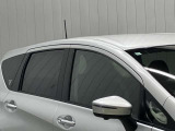 プラスチックバイザーがない分デザインもすっきり★洗車の時の窓拭きもラクラクです!