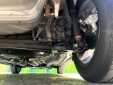 お車を安心してお乗りいただく為には、足回りの定期点検が欠かせません。サービスサポート(有償保証)では無料点検もご提供しており、安心のカーライフをお過ごしいただけるサポート体制が整っています。