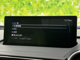 オーディオのソース一覧が画面に表示され、FMやAM、Bluetoothなどから選べる内容を確認できます。利用したい音源を探しやすく、普段の移動時間を自分好みに楽しめます。