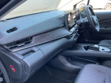 広々とした視界を体感できます。運転が楽しくなりますね。