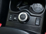 オールモード4&times;4、シートヒーター、ヒルディセントコントロールスイッチ