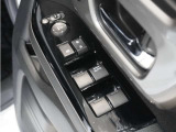 ◆パワーウィンドウスイッチ◆運転席から全席の窓の開閉操作を行うことが出来いつでも換気ができます!