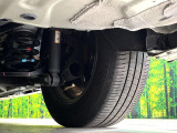 お車を安心してお乗りいただく為には、足回りの定期点検が欠かせません。サービスサポート(有償保証)では無料点検もご提供しており、安心のカーライフをお過ごしいただけるサポート体制が整っています。