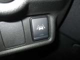 LDW(車線逸脱警報)が装備されておりドライバーが意図せずに白線を跨ぐと注意を促してくれます♪