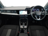 運転に必要な情報をメーター内に集約し、ドライバーの安全で快適な運転に寄与するアウディバーチャルコックピット。