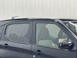 プラスチックバイザーがない分すっきり★洗車のときも窓の拭きあげがとても楽チンです★