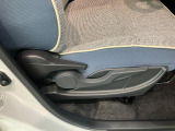 お客様にぴったりなおクルマをお選びいただけますように様々な展示車をご用意致しております!ダイハツの軽自動車だけではなく、他メーカー車やコンパクトカー・ミニバンなども数多く取り揃えております!