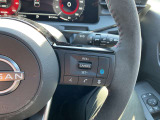 ステアリングスイッチです。手元でプロパイロットとハンズフリーの操作ができます。