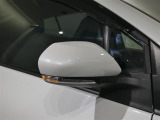 ご覧の車両以外にも多数のU-CARを展示販売しております。