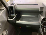 納車前にはプロのメカニックが、各部の点検を行います。ディーラーにしか出来ない品質、そしてサービスできっと満足していただけると思います!