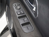 ◆パワーウィンドウスイッチ◆運転席から全席の窓の開閉操作を行うことが出来いつでも換気ができます!
