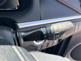 【オートライト(AUTO)】外の明るさをシステムが感知して、自動でヘッドライトが点灯します!ヘッドライトをつけ忘れを防ぐ便利機能です。