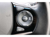 安全運転支援システムHonda SENSINGを搭載しております。衝突軽減ブレーキや誤発進抑制機能、アダプティブクルーズコントロールや車線維持など複数の先進技術で安心と快適なドライブをサポートします。