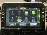 日産純正メモリーナビゲーションです♪目的地まで案内するナビゲーション機能の他にフルセグ画質で楽しめるTVやBluetooth Audio☆DVD再生など多彩な機能が満載で運転を快適にサポートしてくれます☆